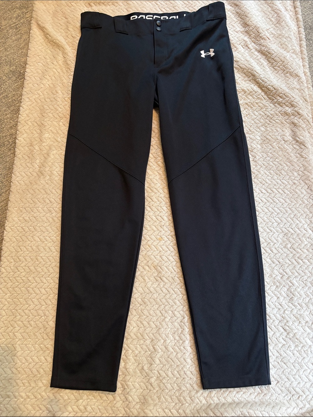 Under Armour Black Youth XL Athletic Baseball Pants with Logo